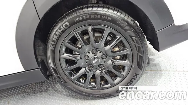 MINI Cooper — Фото автомобиля 6