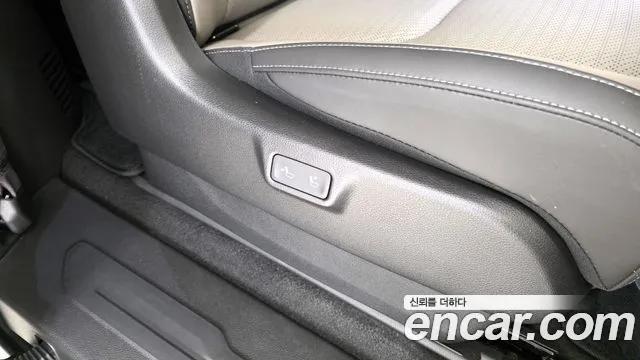 Kia Carnival — Фото автомобиля 18