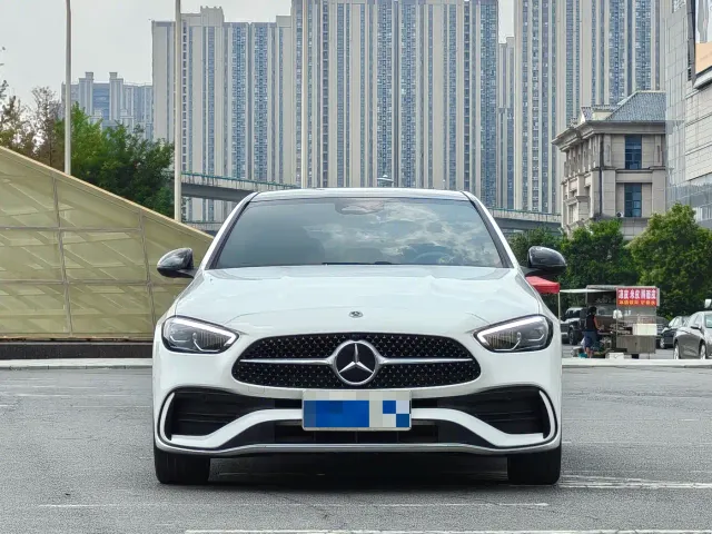 Mercedes-Benz C-Class — Фото автомобиля 2