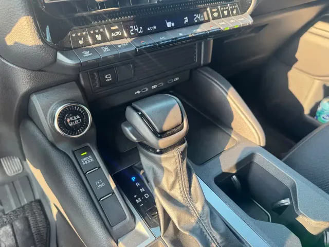 Toyota Prado — Фото автомобиля 6