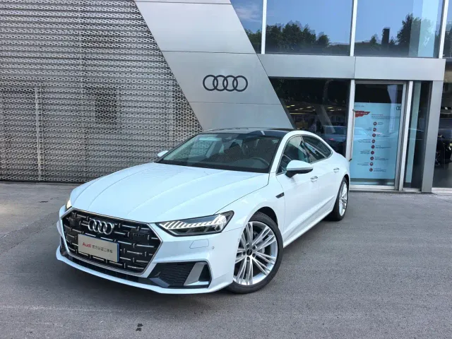 Фотография автомобиля — Audi A7L