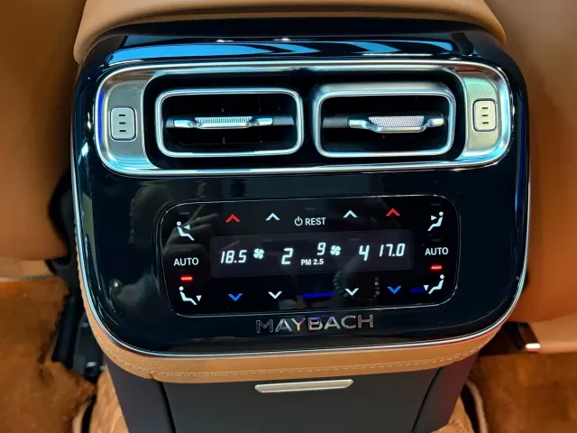 Mercedes-Benz Maybach S-Class — Фото автомобиля 24