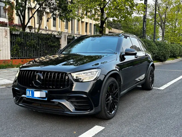 Фотография автомобиля — Mercedes-Benz GLC-Class