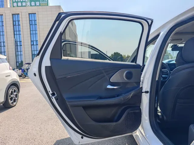 Chery Arrizo 8 — Фото автомобиля 13