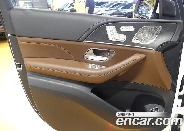 Mercedes-Benz GLE-Class — Фото автомобиля 4