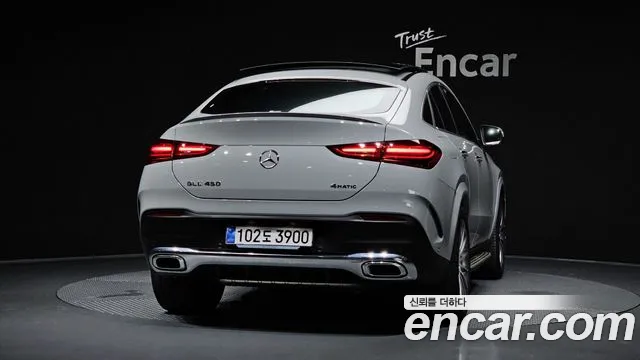 Mercedes-Benz GLE-Class — Фото автомобиля 4