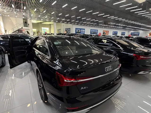Audi A6L — Фото автомобиля 7