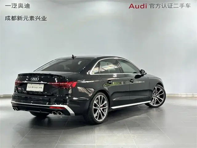 Audi S4 — Фото автомобиля 4