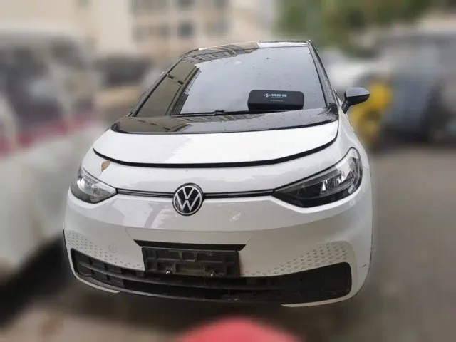 Volkswagen ID.3 — Фото автомобиля 2