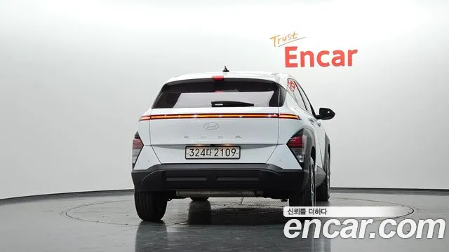 Hyundai Kona SX2 — Фото автомобиля 4