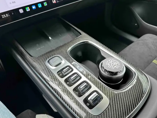 Xiaomi SU7 Ultra — Фото автомобиля 14