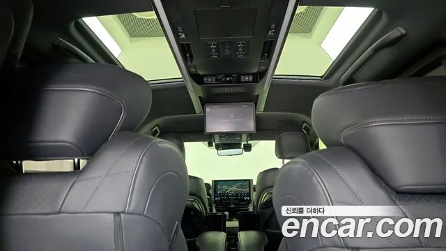 Toyota Alphard — Фото автомобиля 18