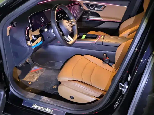 Mercedes-Benz E-Class — Фото автомобиля 9