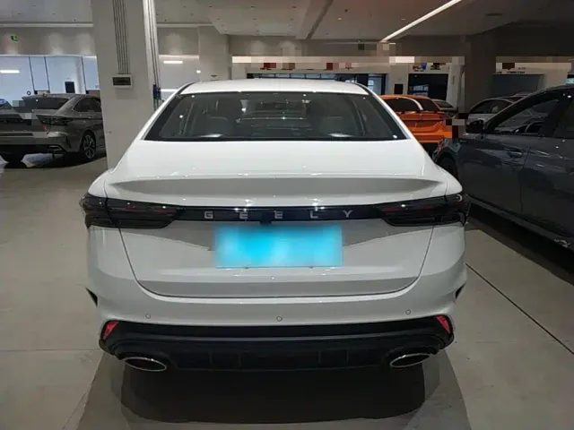 Geely Binrui — Фото автомобиля 5