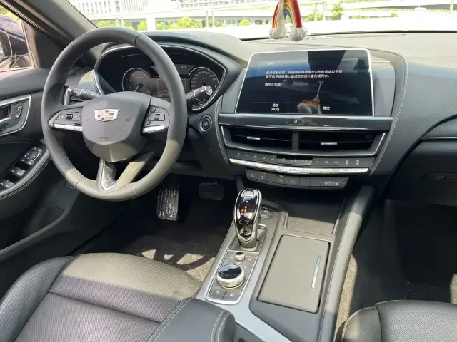 Cadillac CT5 — Фото автомобиля 8