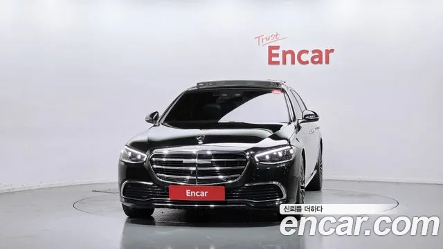 Mercedes-Benz S-Class — Фото автомобиля 3
