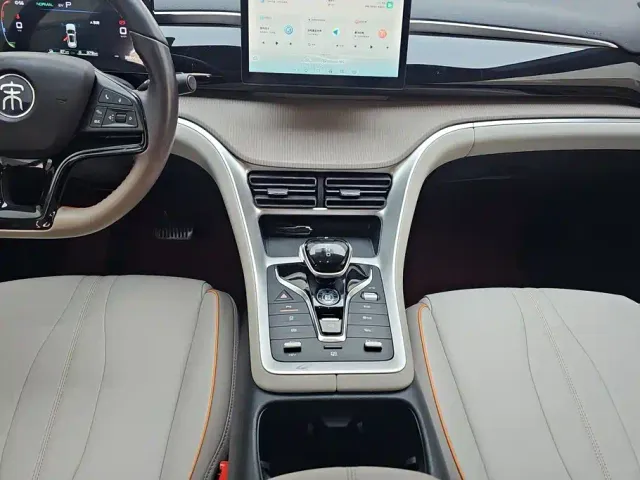 BYD Song Pro — Фото автомобиля 16