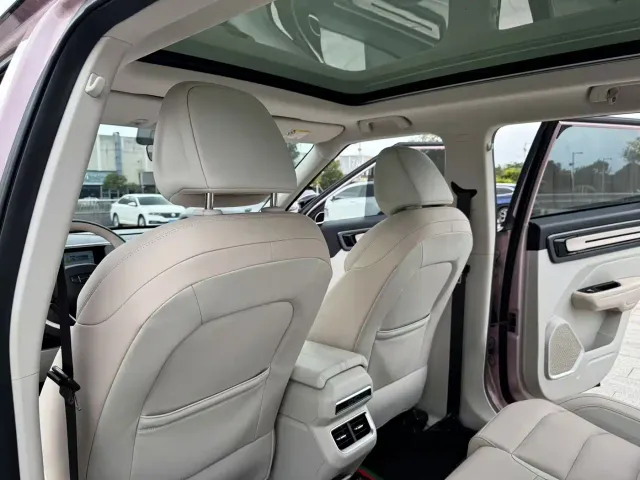 Geely ICON — Фото автомобиля 15
