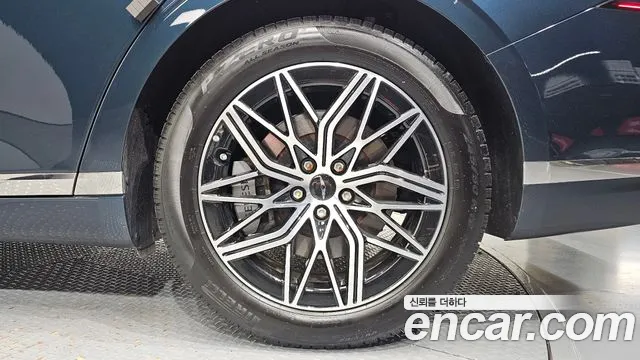 Genesis G90 Бензин 3.5 турбо AWD — Фото автомобиля 6