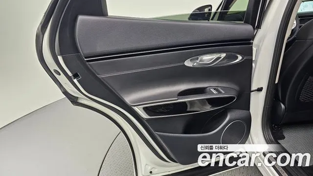 Genesis GV70 2.5T Бензин 2WD — Фото автомобиля 22