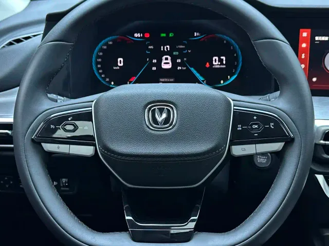 Changan CS35 Plus — Фото автомобиля 12