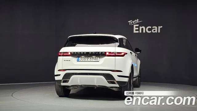 Фотография автомобиля — Land Rover Range Rover Evoque Generation 2
