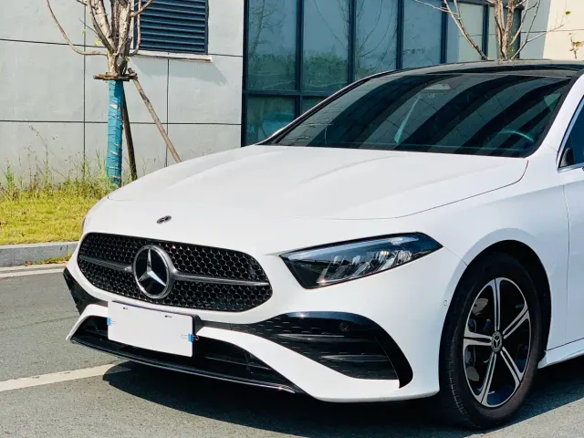 Mercedes-Benz A-Class — Фото автомобиля 8