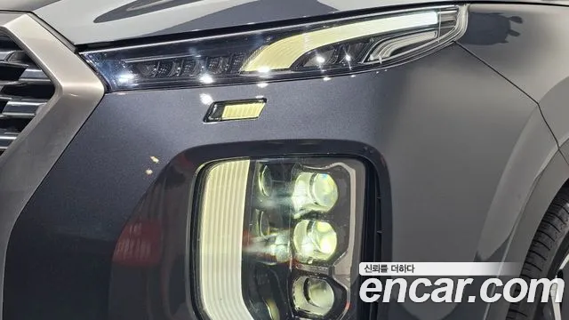 Hyundai Palisade Palisade Дизель 2.2 2WD — Фото автомобиля 19