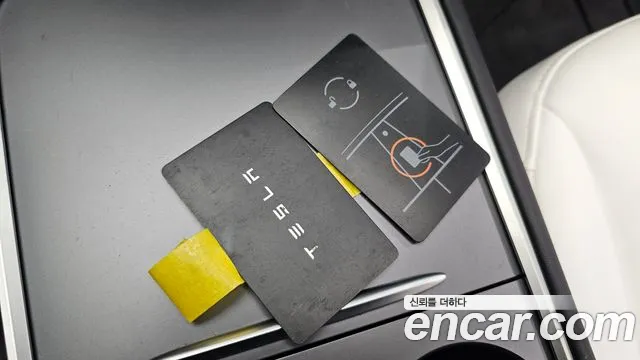 Tesla Model 3 — Фото автомобиля 26