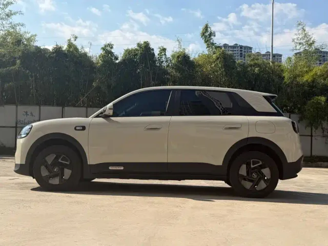 Chery QQ3 EV — Фото автомобиля 8