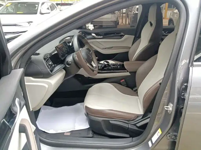 BYD Qin PLUS — Фото автомобиля 14