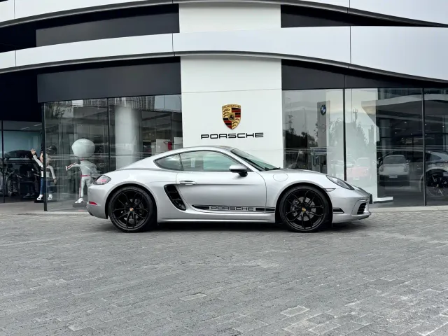 Porsche 718 — Фото автомобиля 4