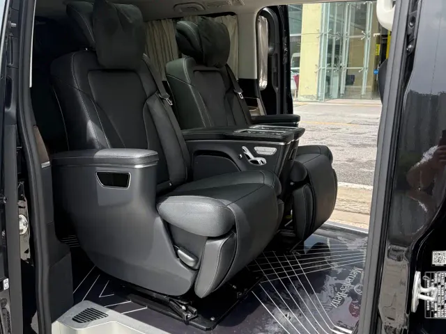 Mercedes-Benz V-Class — Фото автомобиля 17