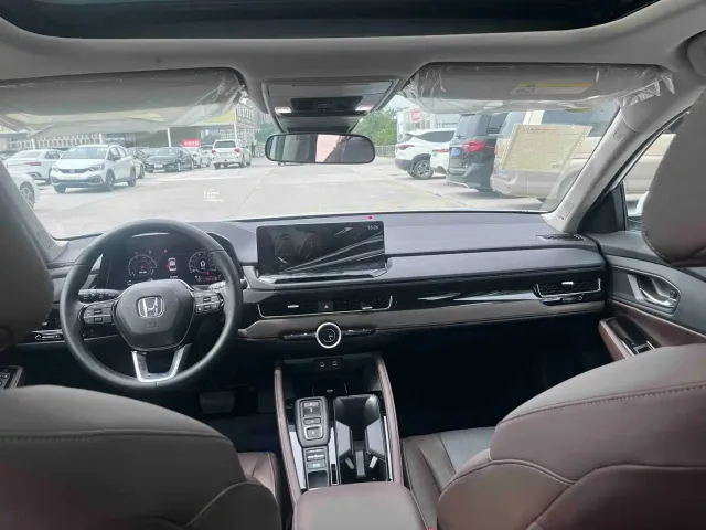 Honda Inspire Hybrid — Фото автомобиля 7