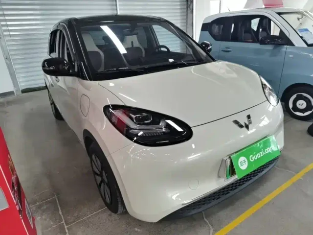 Wuling Bingo — Фото автомобиля 3