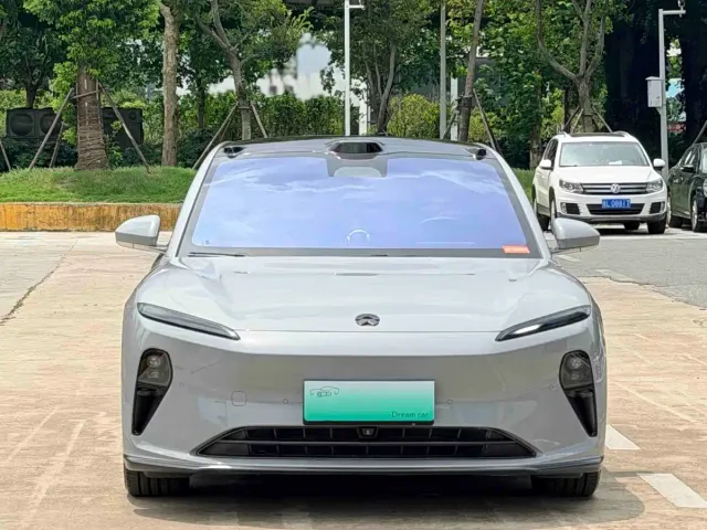 Nio ET5 Touring — Фото автомобиля 2