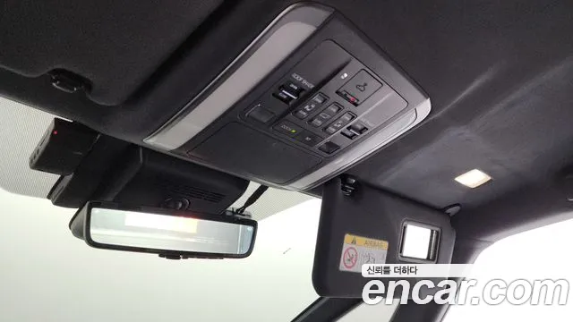 Toyota Alphard — Фото автомобиля 27