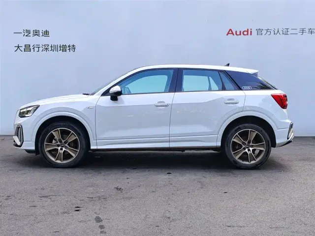 Audi Q2L — Фото автомобиля 6