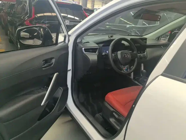 Toyota Corolla Cross — Фото автомобиля 15