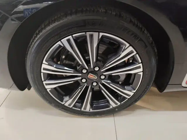 Hongqi H9 — Фото автомобиля 22