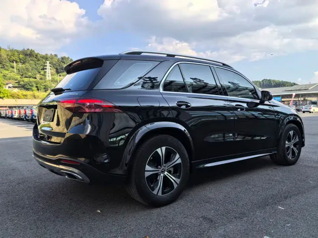 Mercedes-Benz GLE-Class — Фото автомобиля 11