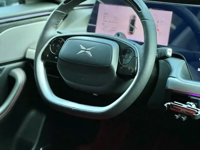 XPeng XPeng P7 2020 Model 586N — Фото автомобиля 15