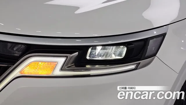 Kia Canival Carnival 4 поколение Бензин 9 мест Prestige — Фото автомобиля 21
