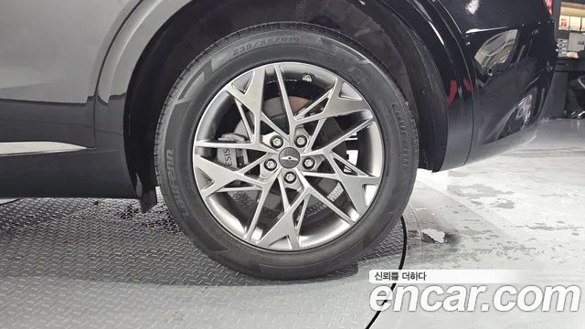 Genesis GV70 2.5T Бензин AWD — Фото автомобиля 21