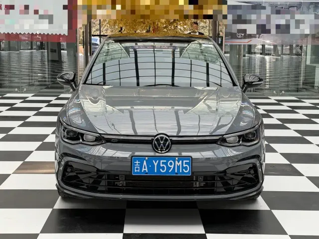 Volkswagen Golf — Фото автомобиля 2