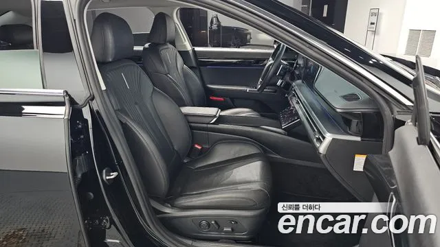 Hyundai Grandeur GN7 — Фото автомобиля 15