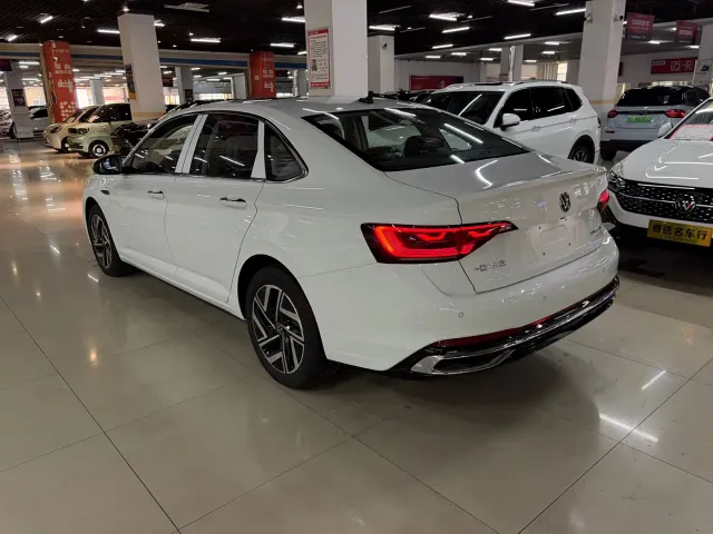 Volkswagen Sagitar — Фото автомобиля 10
