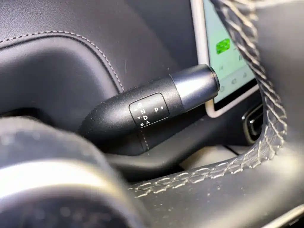 Li Auto Li Xiang L9 2024 Pro — Фото автомобиля 10