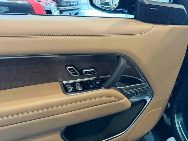 Land Rover Range Rover — Фото автомобиля 5