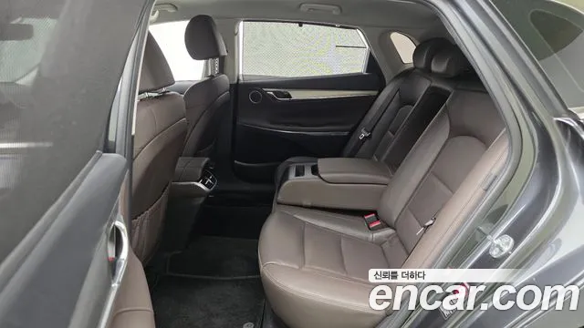 Hyundai Grandeur Новый Grandeur IG — Фото автомобиля 12